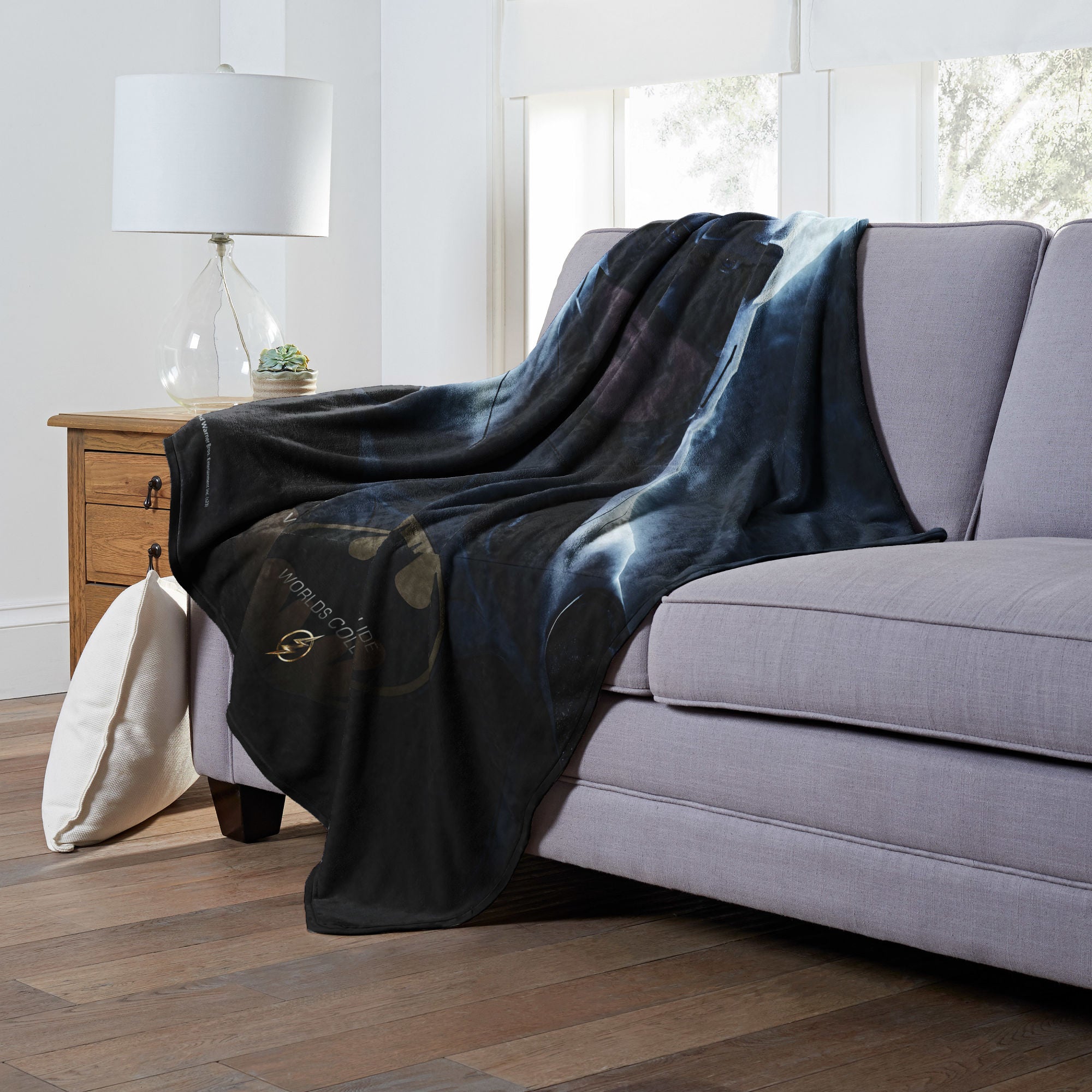 FLASH MOVIE - BATMAN - Throw Blanket