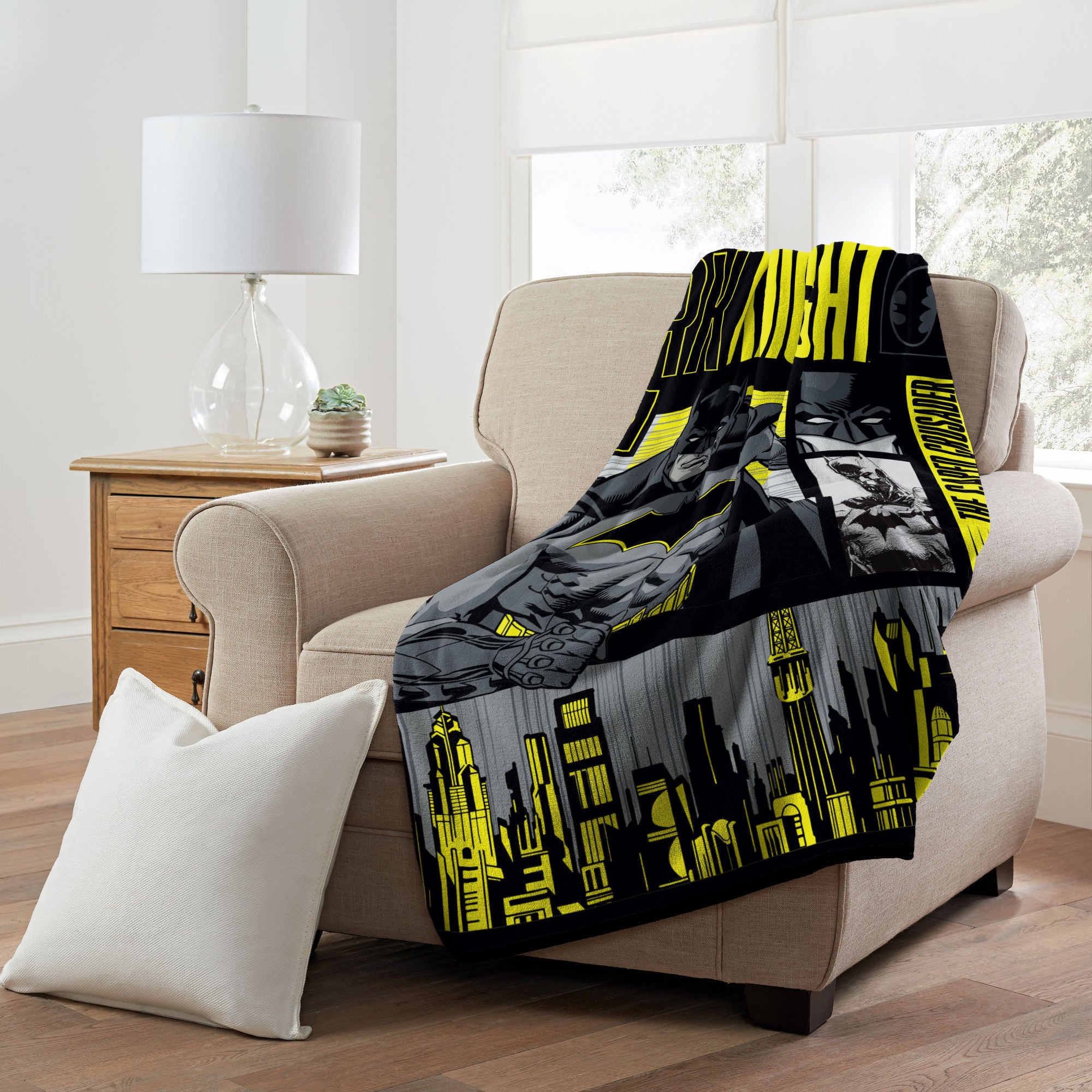 Batman Legendary Throw Blanket