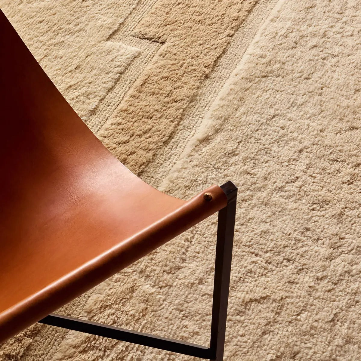 Jaipur Solum Arica Handwoven Wool Area Rug – Geometric Mid-Century Modern Design